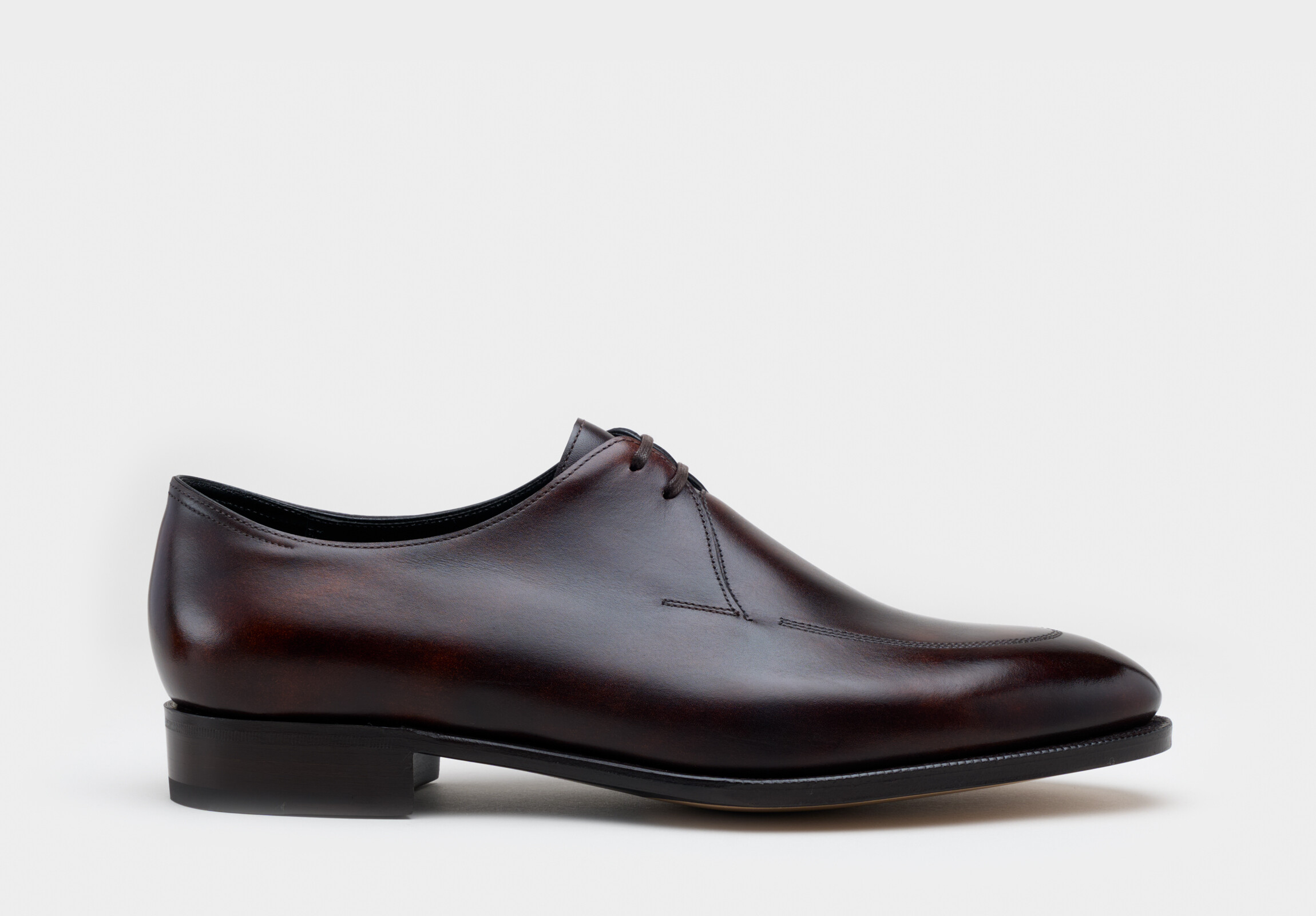 Mens Luxury Shoes | Manchester Essence | John Lobb シューズ